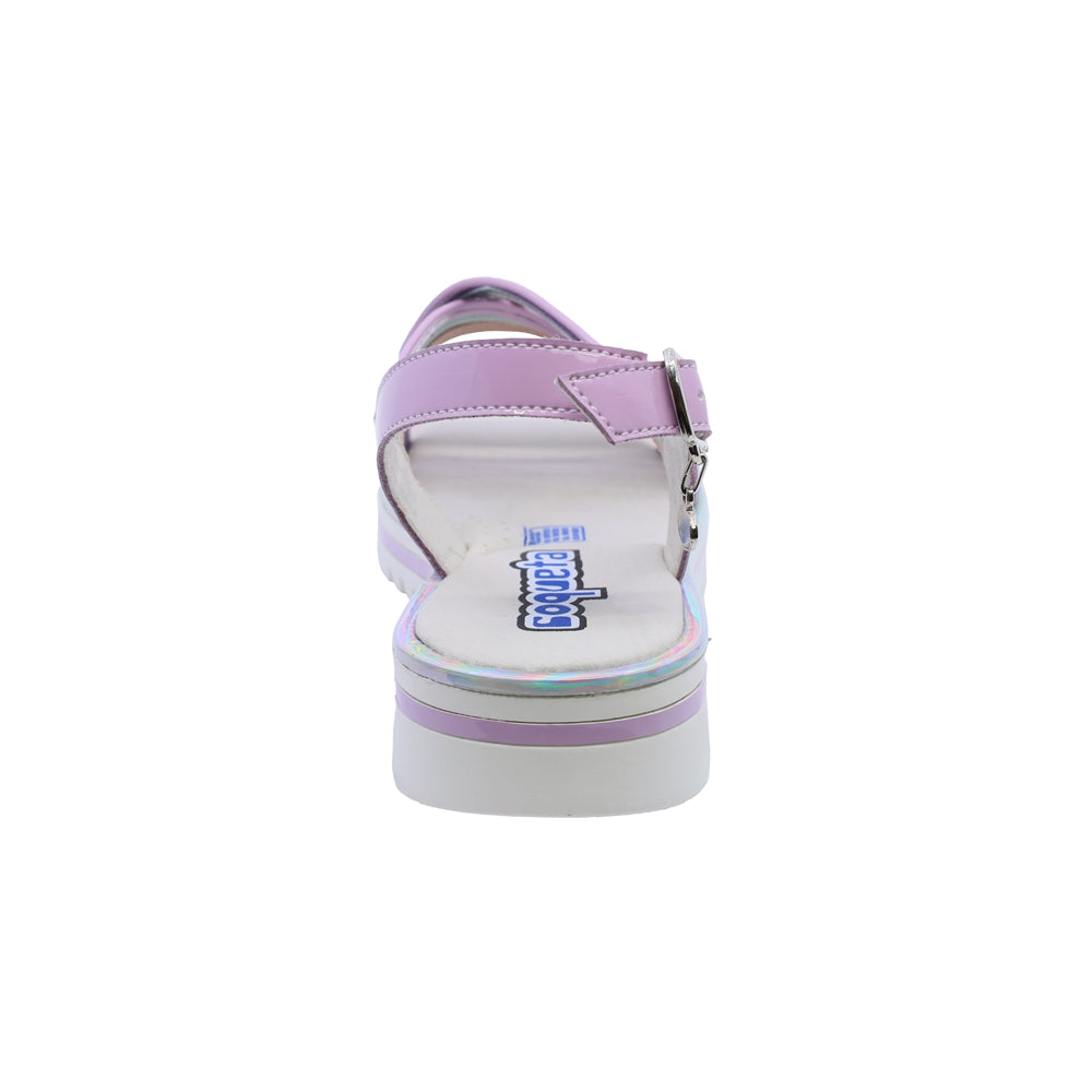 Sandalia Coqueta para niña en charol lila Valentina con hebilla.