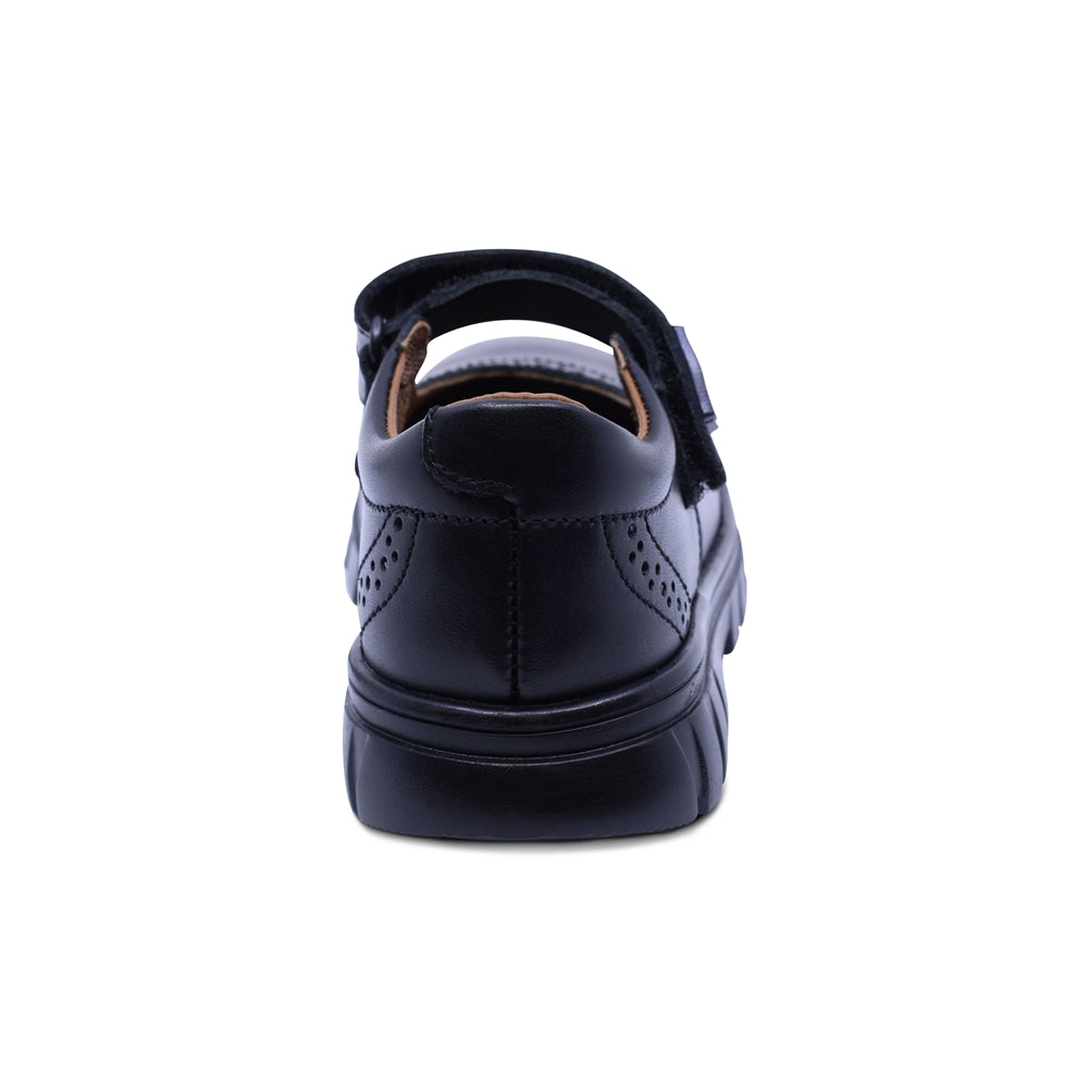 Zapato escolar Coqueta para niña de piel en negro Thunder con detalle perforado