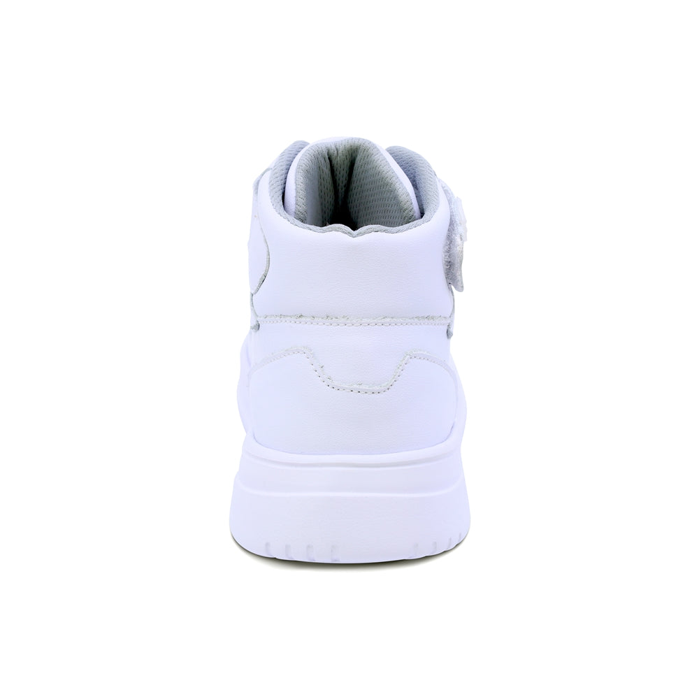 Tenis escolar Audaz para niño de piel blanco Raptor con ajuste alto