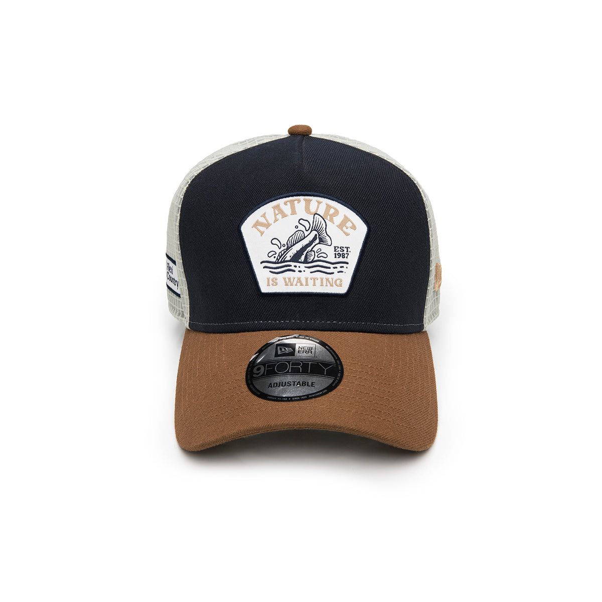 Gorra Flexi Country x New Era para Hombre Estilo 9960C7-202 Marino - Café