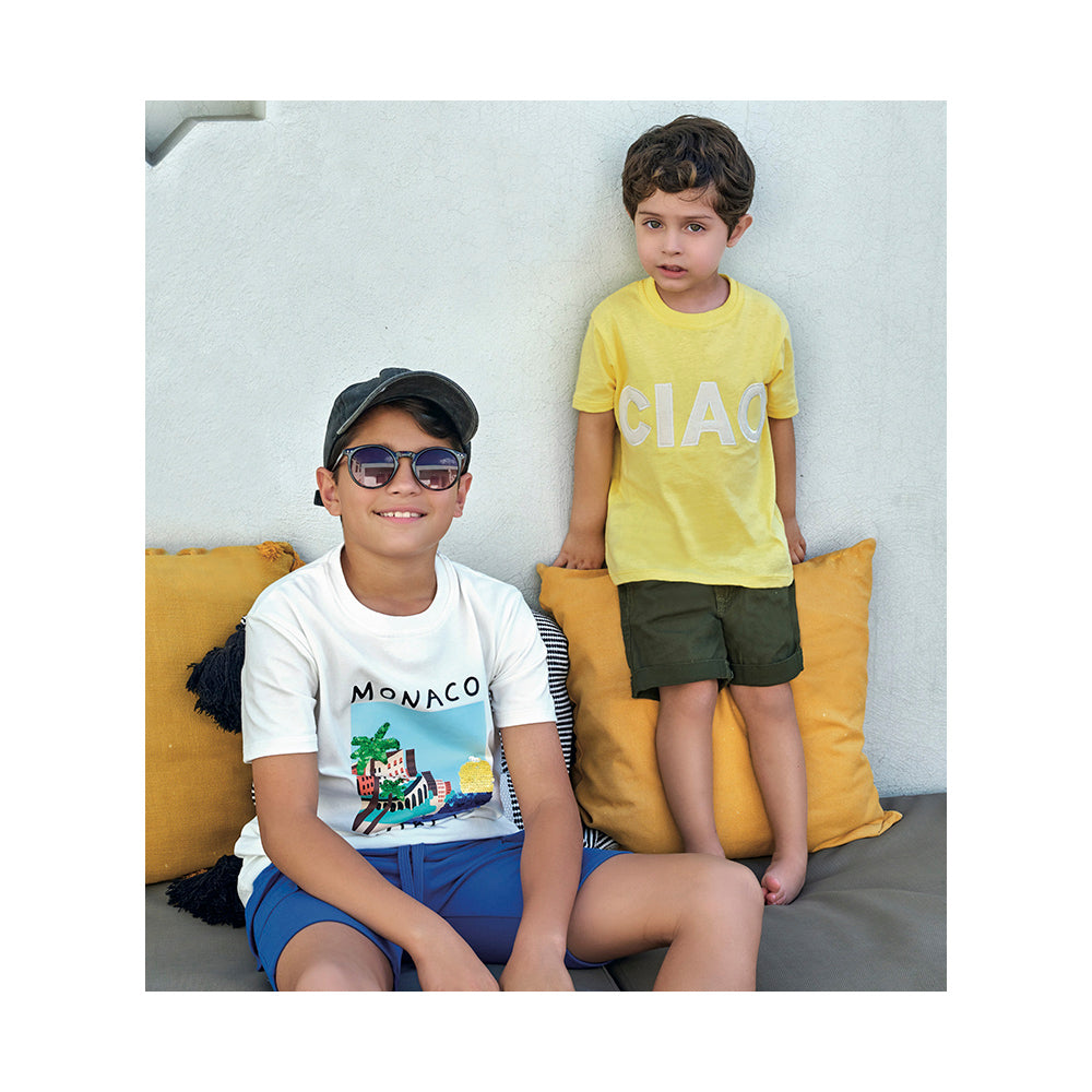 Playera Audaz para niño de algodón amarillo con detalle bordado