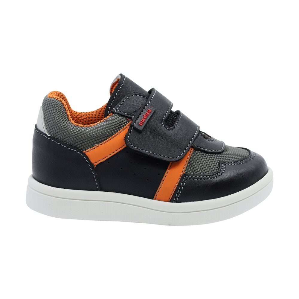 Tenis para Niño Audaz de Piel Color negro Smith con doble tira de Contacto