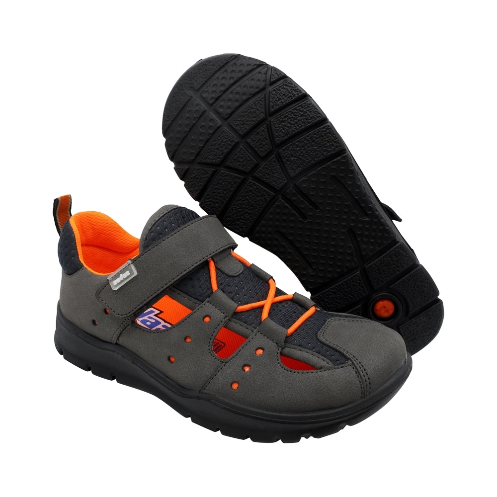 Sandalia Audaz para niño en piel gris Olivia con tiras perforadas