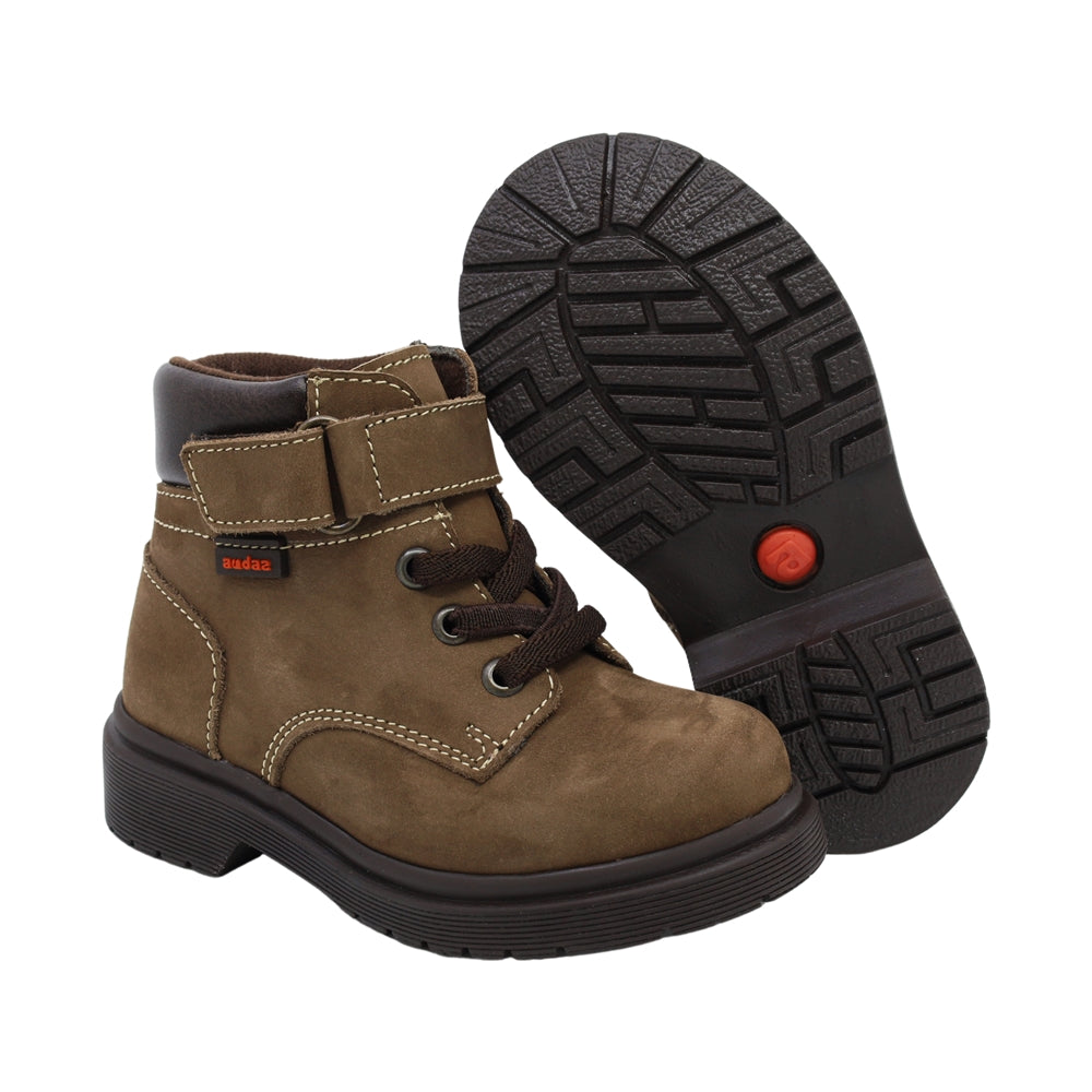 Bota Audaz para niño de piel café Martin con tira de contacto
