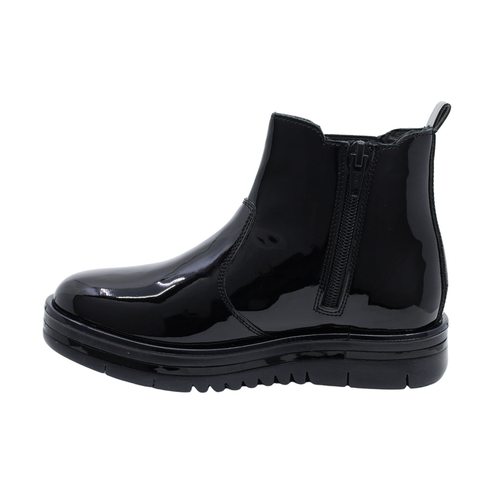 Bota Coqueta para niña de charol negro Nora con elástico lateral