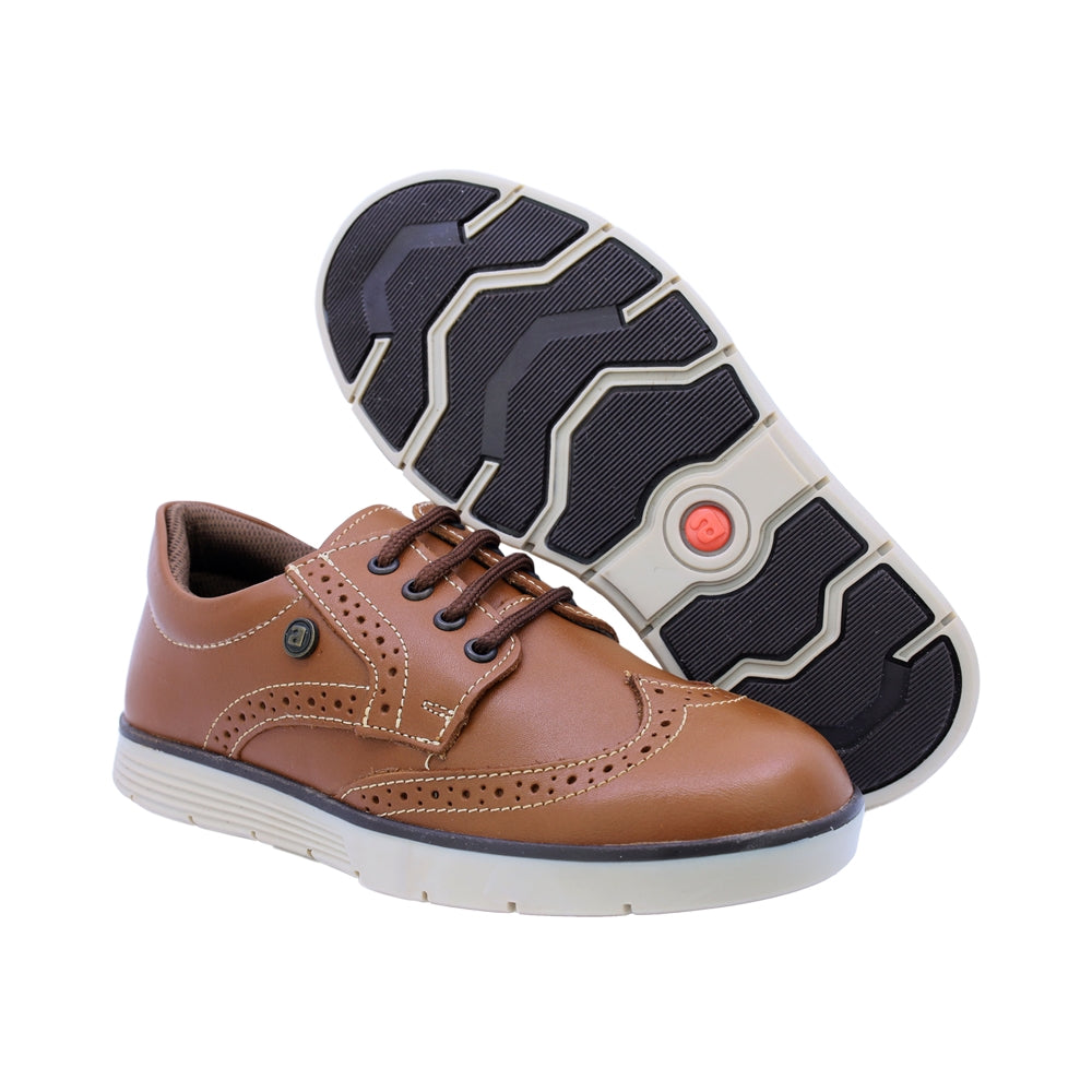 Zapato de vestir Audaz para niño en Piel Café claro Justin con estilo bostoneano.