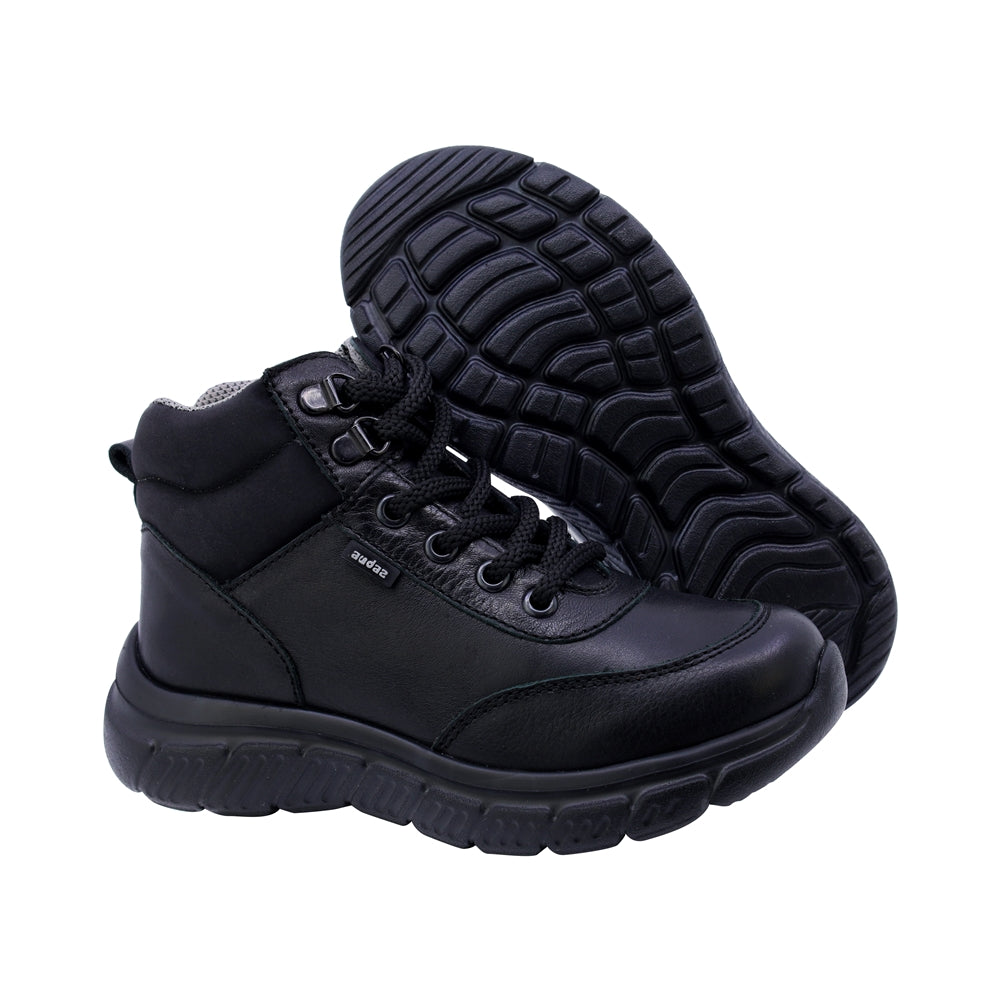Bota Audaz para niño en piel negro Balu con agujeta