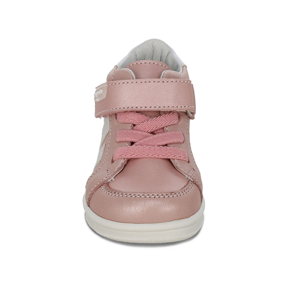 Tenis Coqueta para niña en piel rosa Teddy con tira de contacto.