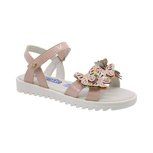 Sandalias para niña Coqueta material charol color beige Rebeca diseño de mariposas