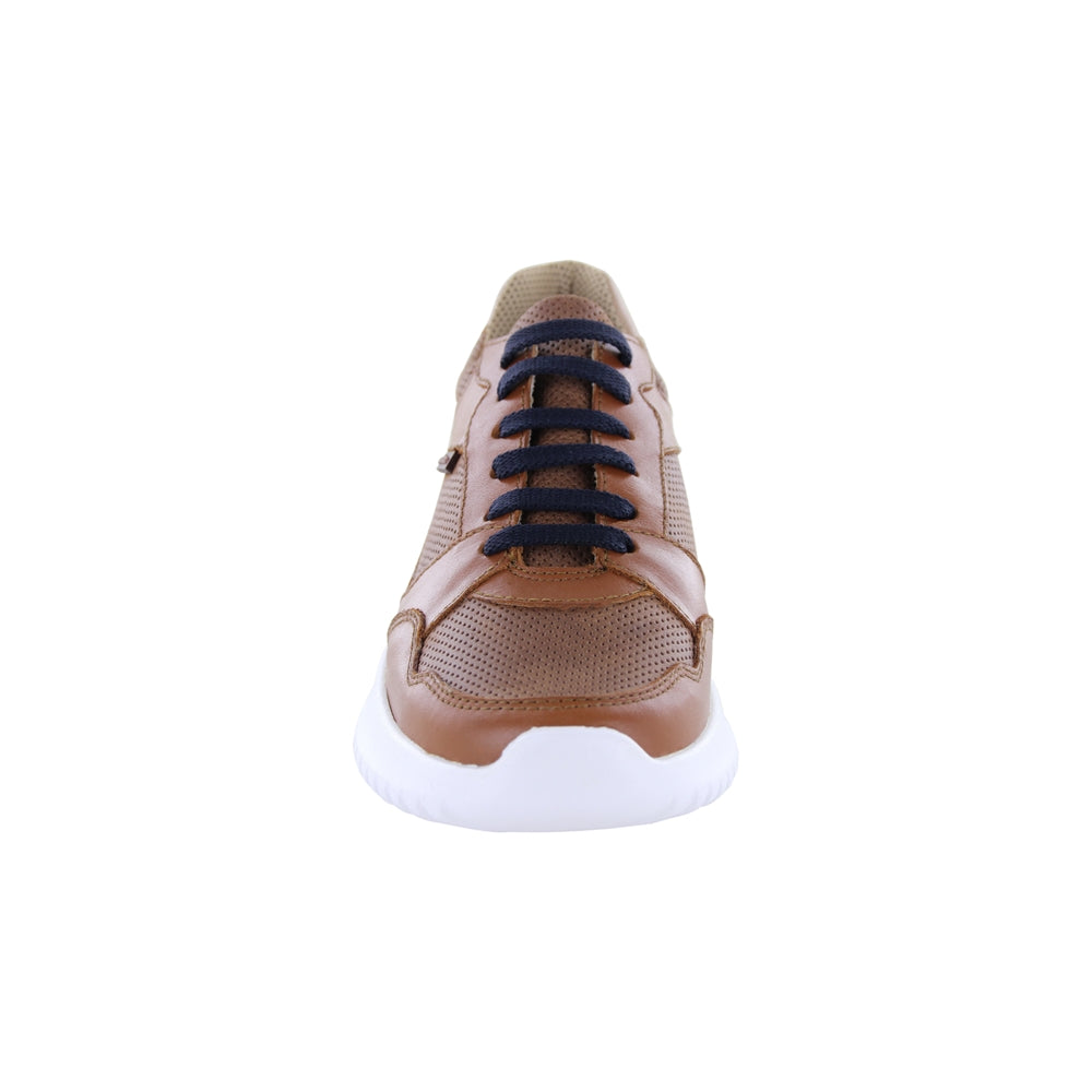 Tenis para niño Audaz en material piel color miel Adán y estilo versatil