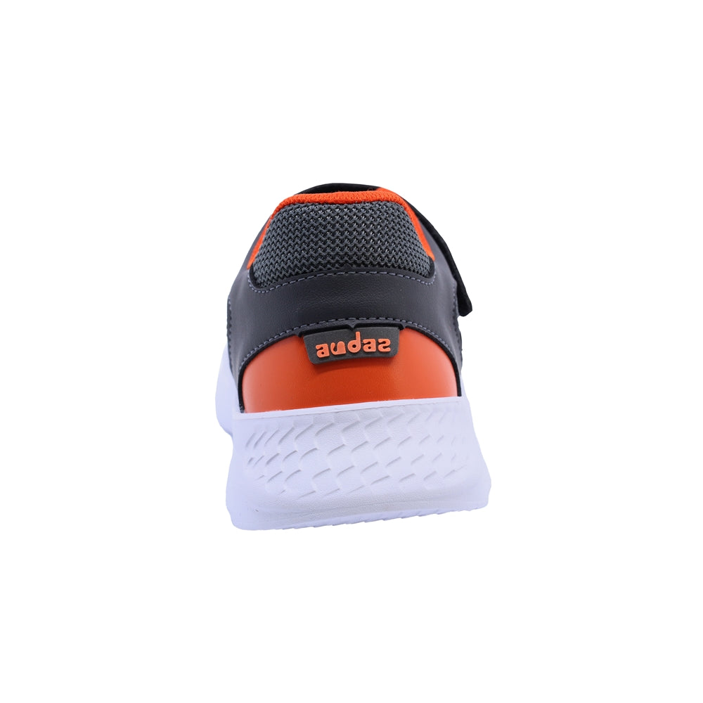 Tenis para niño Audaz de material sintetico color gris Twenty seven con tira de contacto