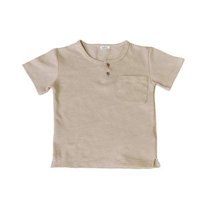 Playera Audaz para niño de algodón en  beige con botones y bolsillo