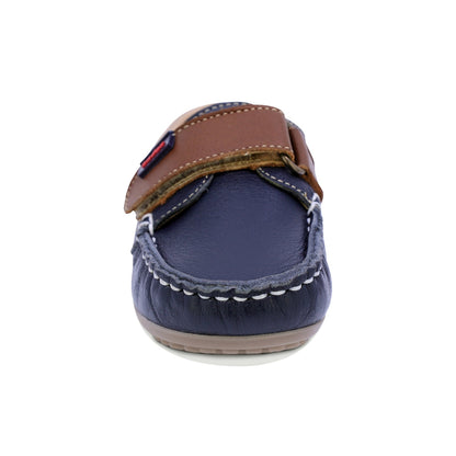 MOCASÍN AUDAZ PARA NIÑO DE PIEL COLOR AZUL MÁLAGA CON TIRA DE CONTACTO