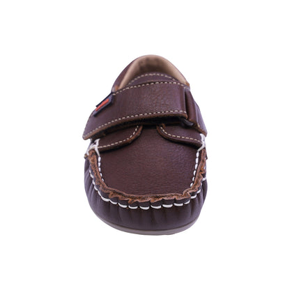 MOCASÍN AUDAZ PARA NIÑO COLOR CAFÉ DE PIEL MALAGA CON TIRA DE CONTACTO