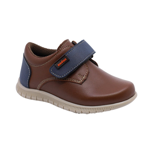 Zapato Audaz para niño en piel café claro Click con tira de contacto
