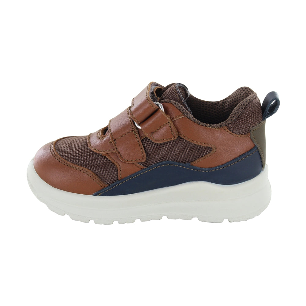 Tenis para Niño Audaz Material Piel Color Miel Tokio con Doble Tira de Contacto