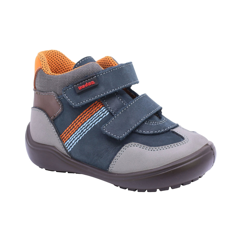 Bota Audaz para niño en piel azul Castor con detalles en contraste