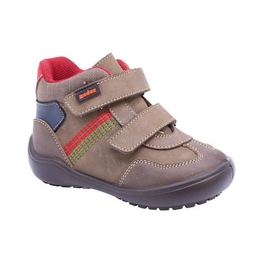 Bota Audaz para niño en piel arena Castor con detalles en contraste