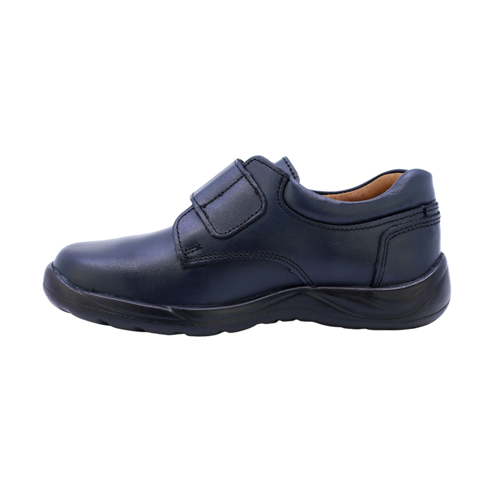 Zapato Escolar Audaz para niño en piel azul marino Tadeo con tira de contacto