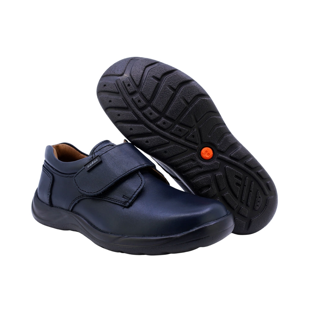 Zapato Escolar Audaz para niño en piel azul marino Tadeo con tira de contacto