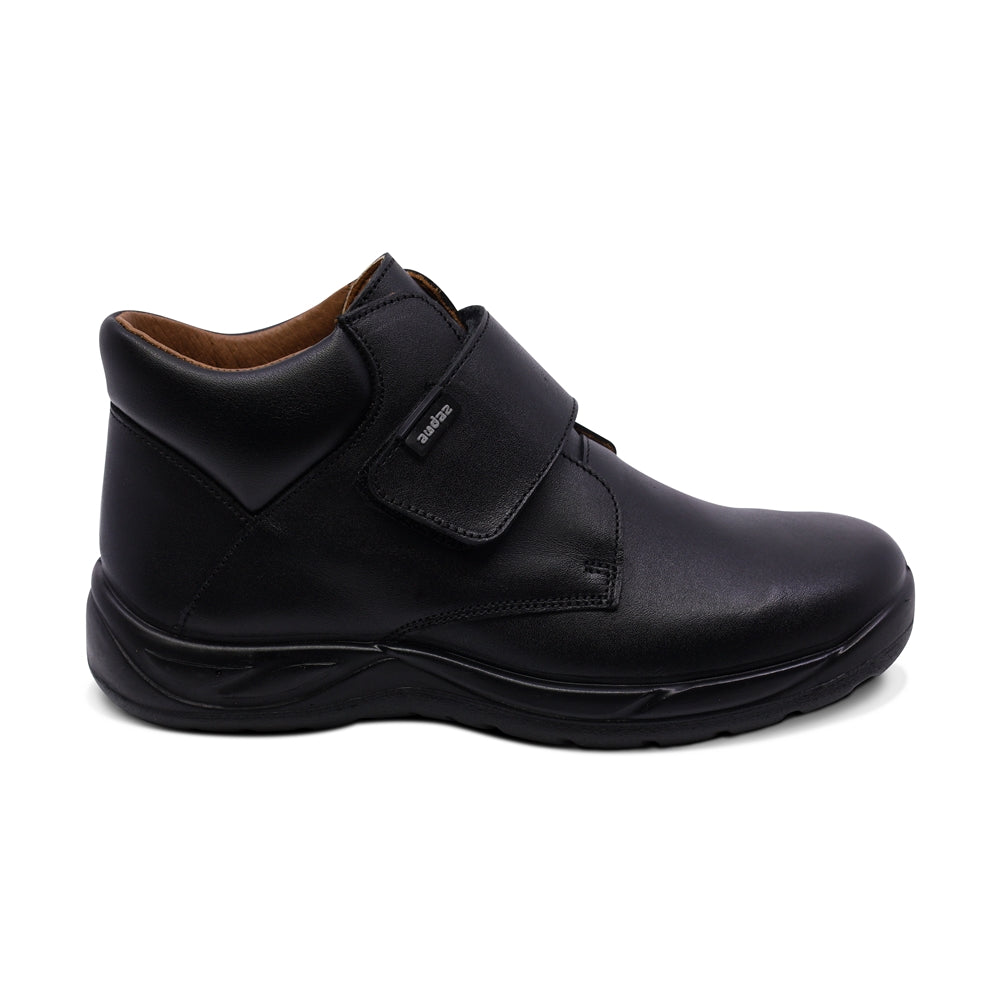Bota escolar Audaz para niño de piel negro Tadeo con tira de contacto
