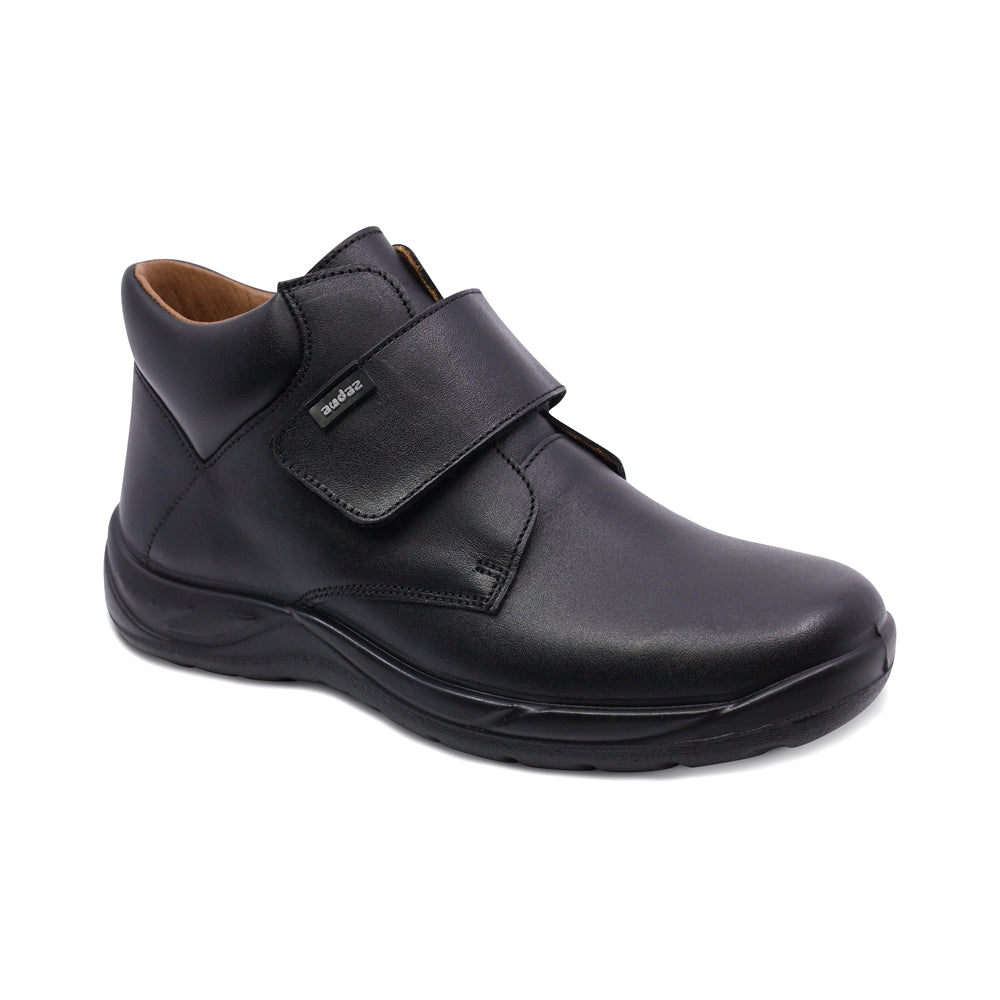 Bota escolar Audaz para niño de piel negro Tadeo con tira de contacto