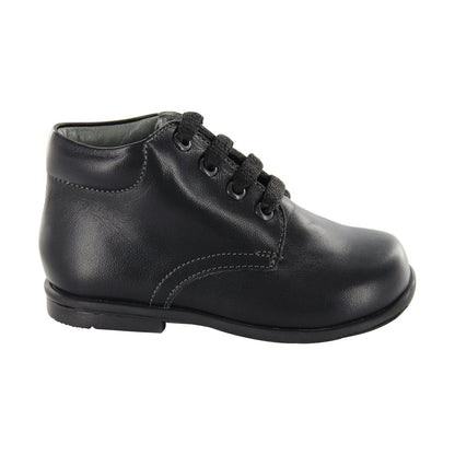 Bota Audaz para niño en piel negro Tommy con agujetas