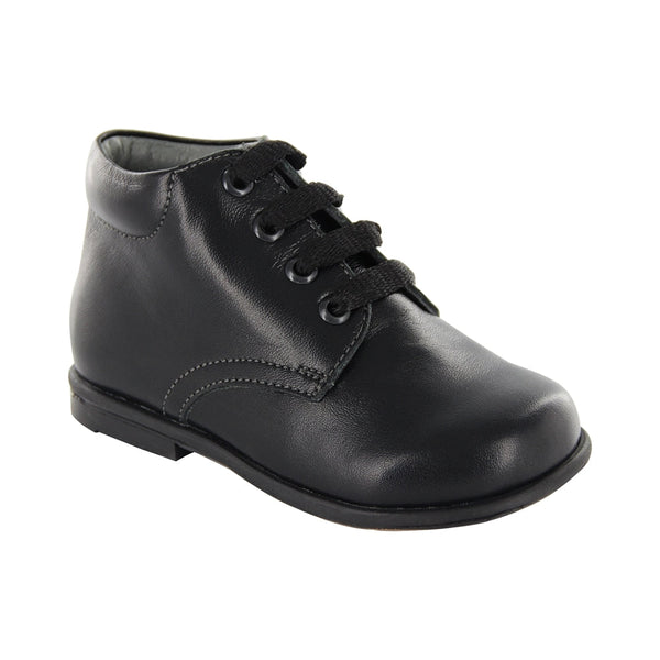 Bota Audaz para niño en piel negro Tommy con agujetas