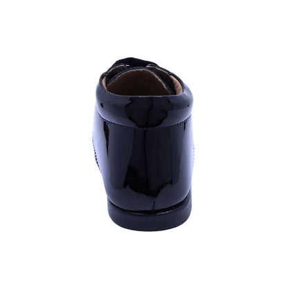 Botita Audaz para niño de charol negro Tomy con agujetas