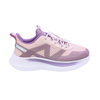 TENIS COQUETA PARA NIÑA COLOR BEIGE NUDE DE SINTÉTICO ROCCO CON AGUJETA ELÁSTICA