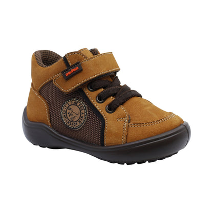 Botita para Niño Audaz de Piel Color Miel Castor con Tira de Contacto