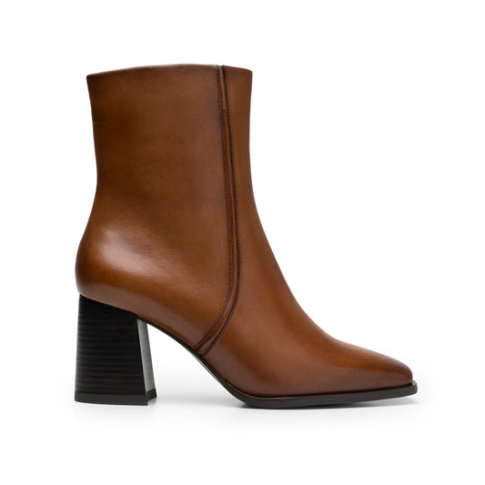 Botín De Piel Quirelli para Mujer Estilo 303903 Cognac