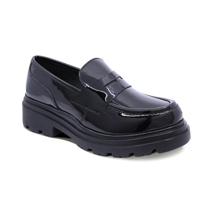 Mocasín Coqueta de Charol color Negro Jazz con diseño track