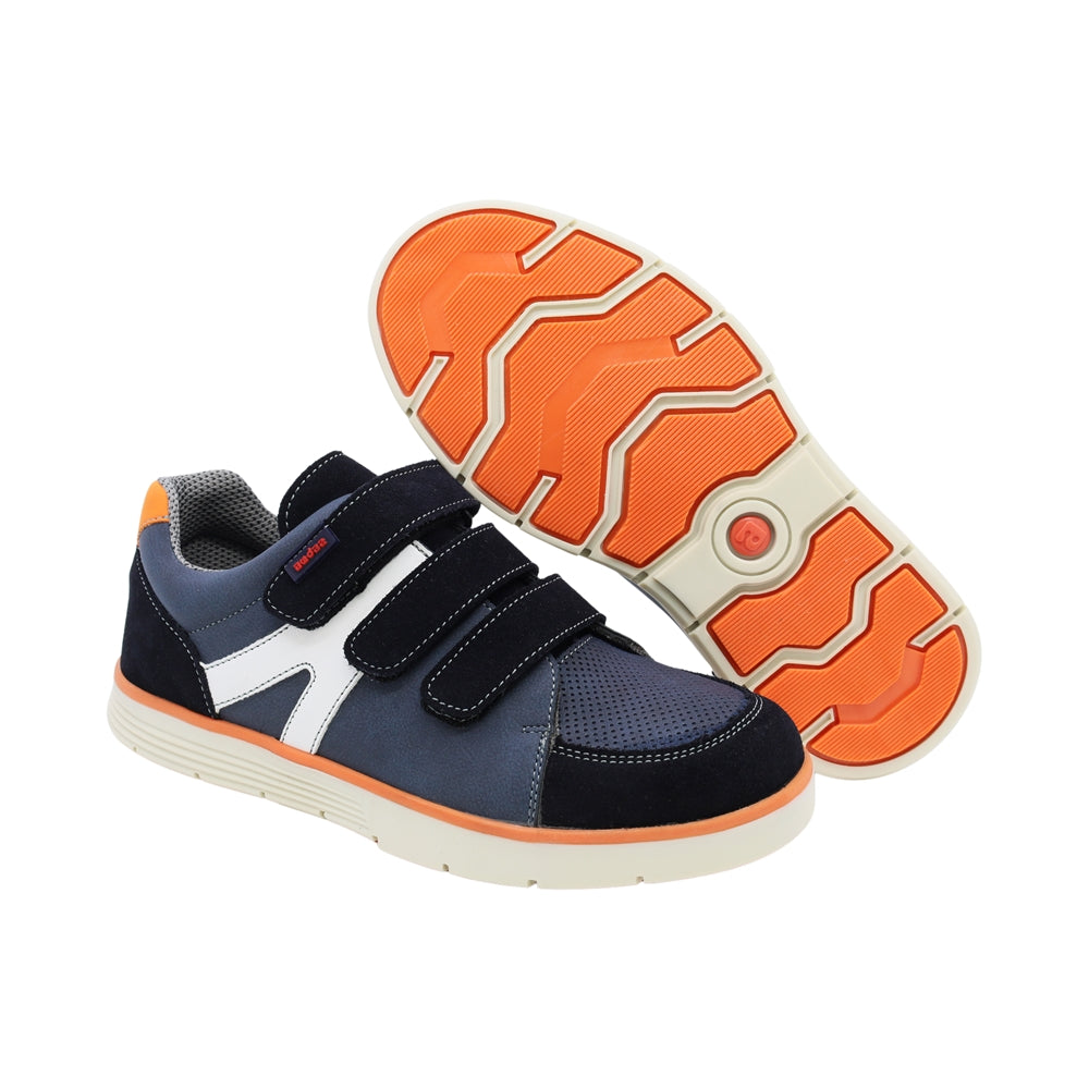 Tenis Audaz para niño en piel azul Justin con triple tira de contacto
