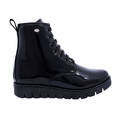 Bota Coqueta para niña de charol negro Florence con agujetas