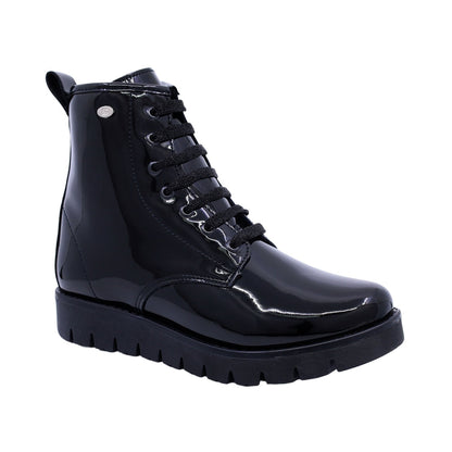 Bota Coqueta para niña de charol negro Florence con agujetas