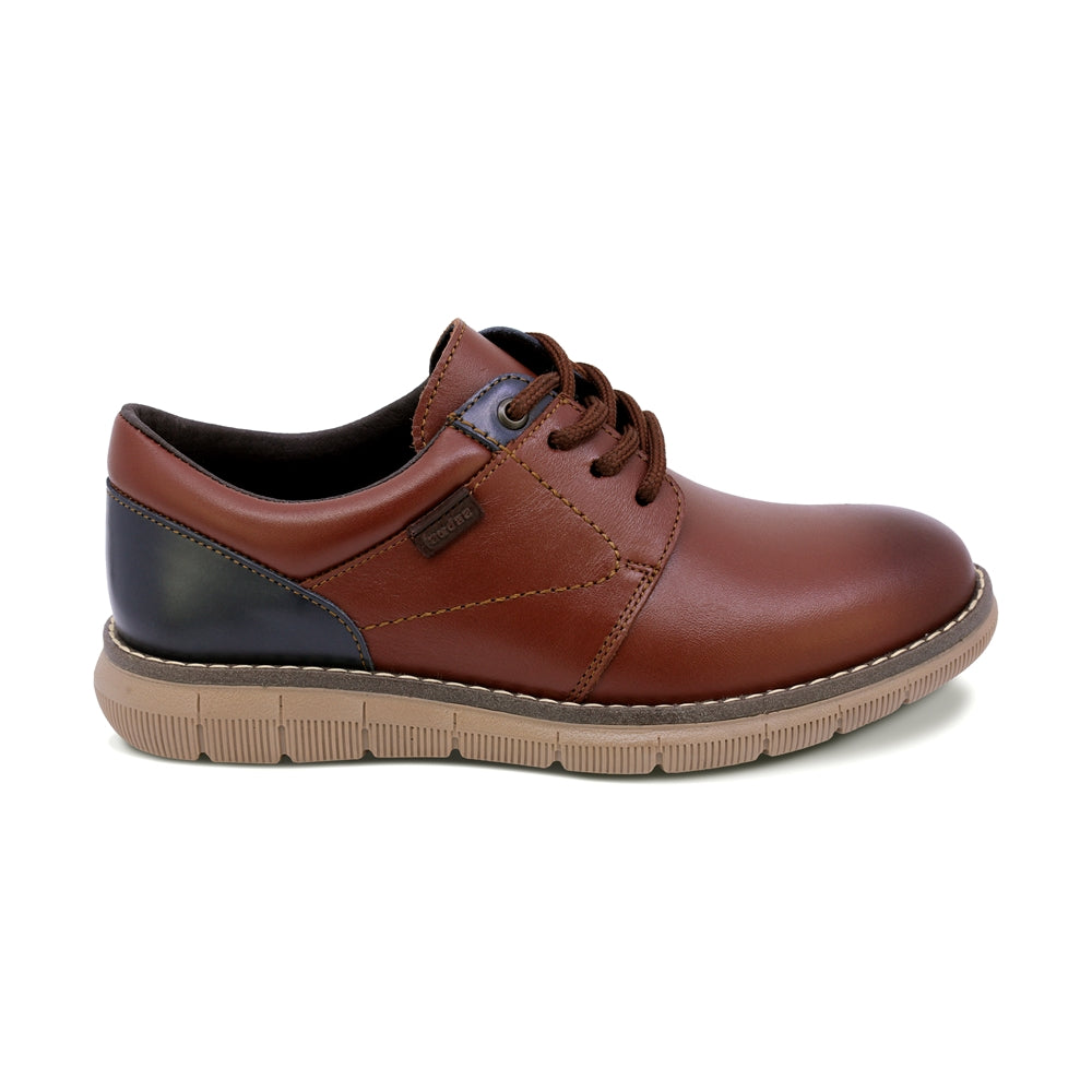 ZAPATO AUDAZ PARA NIÑO DE PIEL COLOR LADRILLO MURPHY CON AGUJETA
