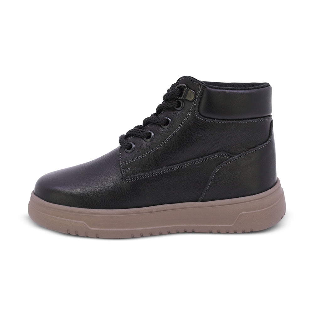 BOTA AUDAZ PARA NIÑO DE PIEL COLOR NEGRO RAPTOR CON AGUJETA