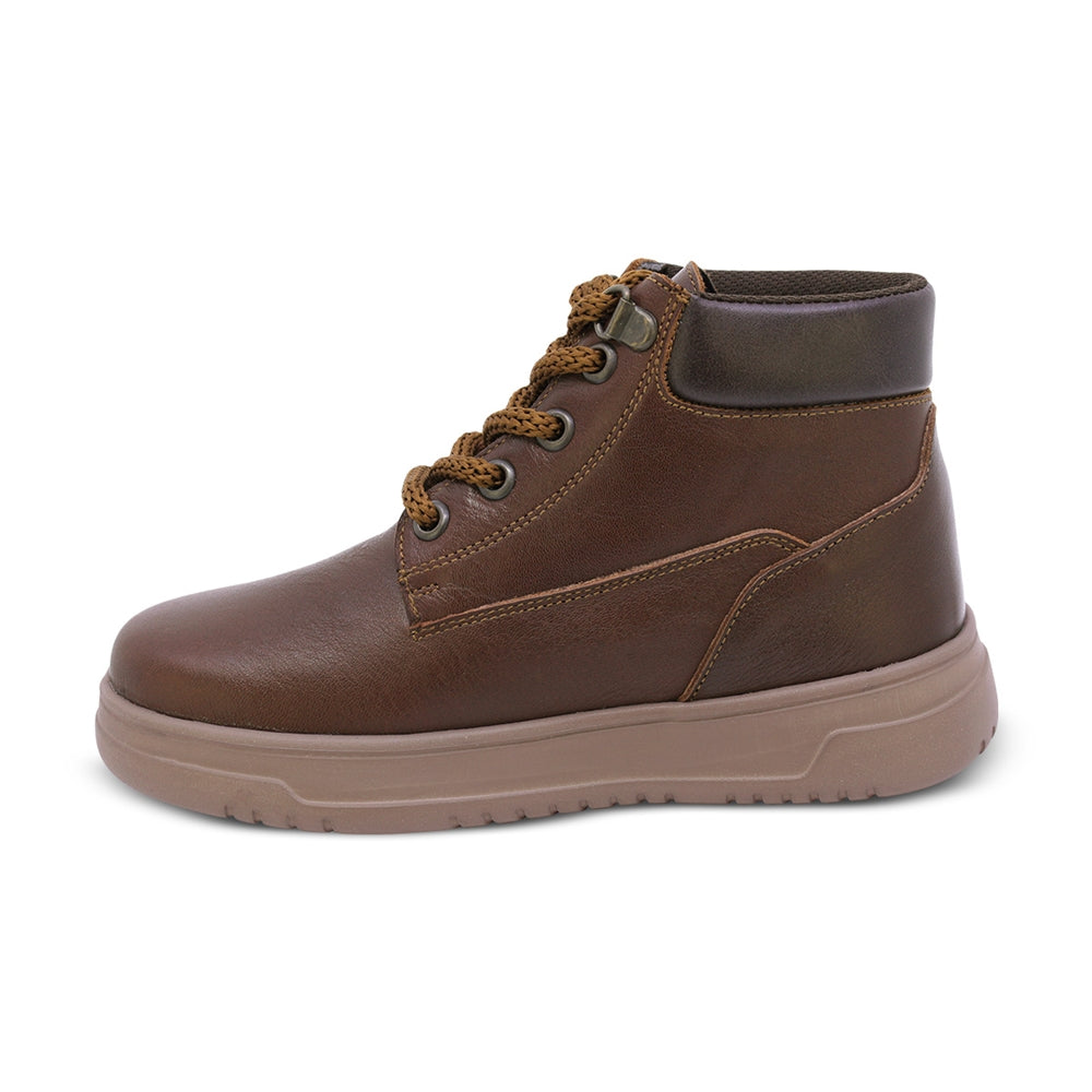 BOTA AUDAZ PARA NIÑO DE PIEL COLOR CAFÉ RAPTOR CON AGUJETA