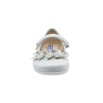 Zapatilla Coqueta para niña en sintético perla Miranda con flores decorativas