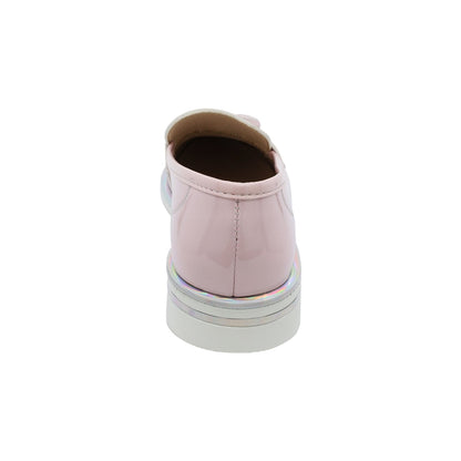 Mocasín Coqueta para niña en charol rosa con moño decorativo
