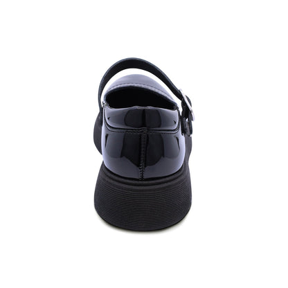 Zapato escolar Coqueta de charol color negro Igor con hebilla