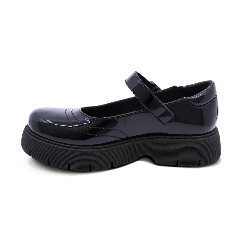 Zapato escolar Coqueta de charol color negro Igor con hebilla