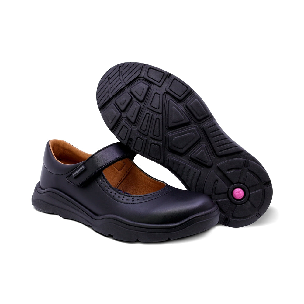 Zapato escolar Coqueta para niña de piel en negro Pilatus con perforado