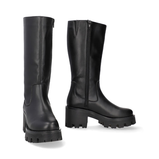 BOTA CASUAL DAMA 624705 NEGRO CAPA DE OZONO