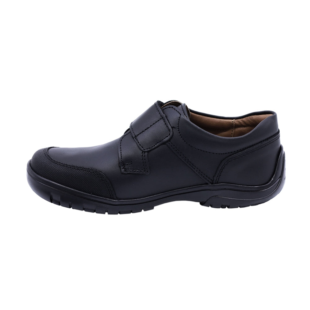 Zapato escolar Audaz para niño de piel negro Romeo con anti-raspaduras