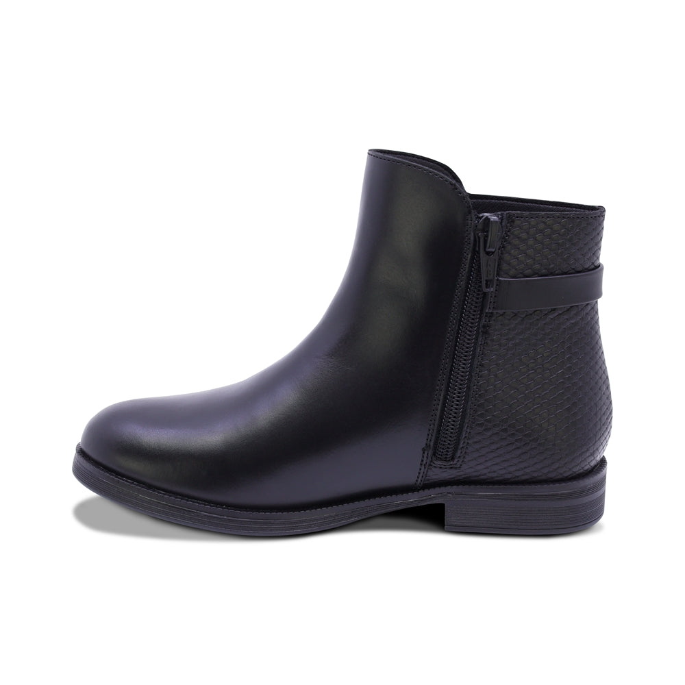 BOTA COQUETA PARA NIÑA DE PIEL COLOR NEGRO CANUTA CON CIERRE