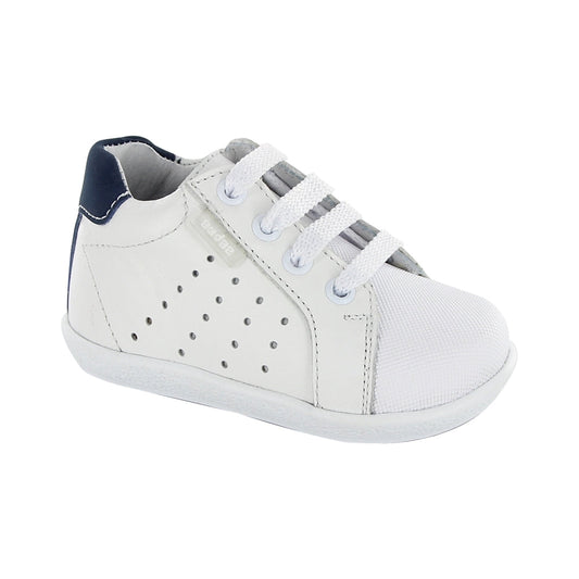 Bota Audaz para niño en piel blanco Panky con agujeta