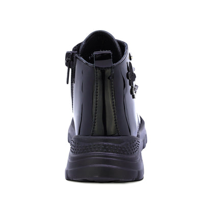 BOTA COQUETA PARA NIÑA EN CHAROL COLOR NEGRO SUELA NEMO CON AGUJETA