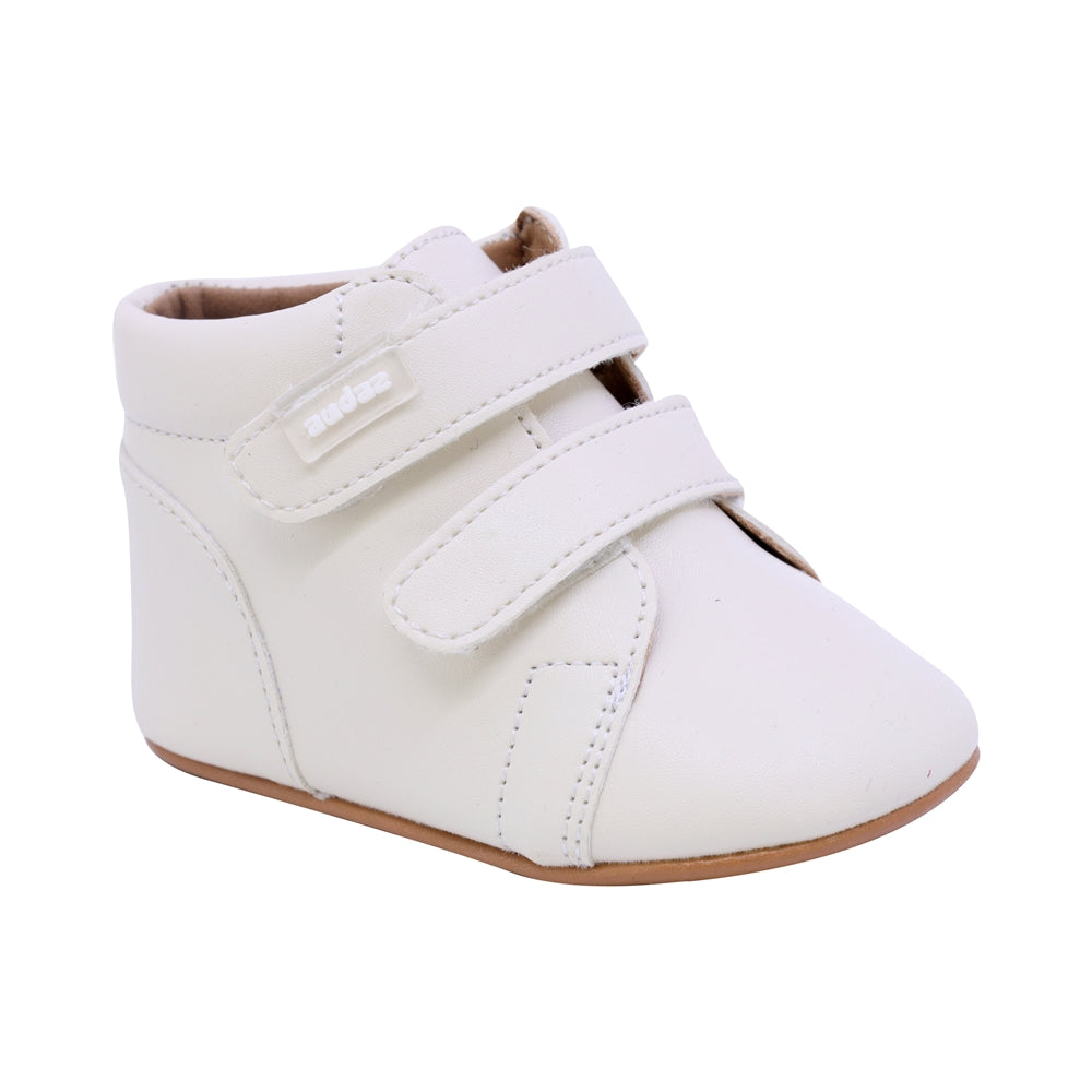 BOTA AUDAZ PARA NIÑO COLOR BEIGE DE SINTÉTICO PEUQUE CON TIRA DE CONTACTO